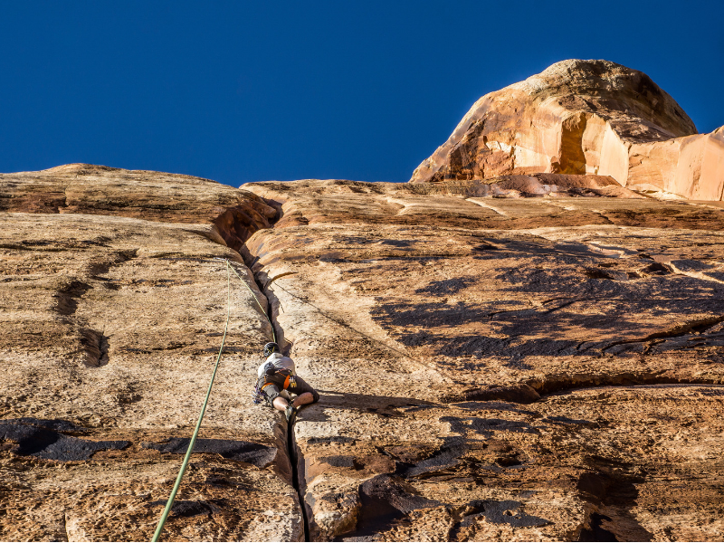 crack climbing in indian creek best four days in moab utah